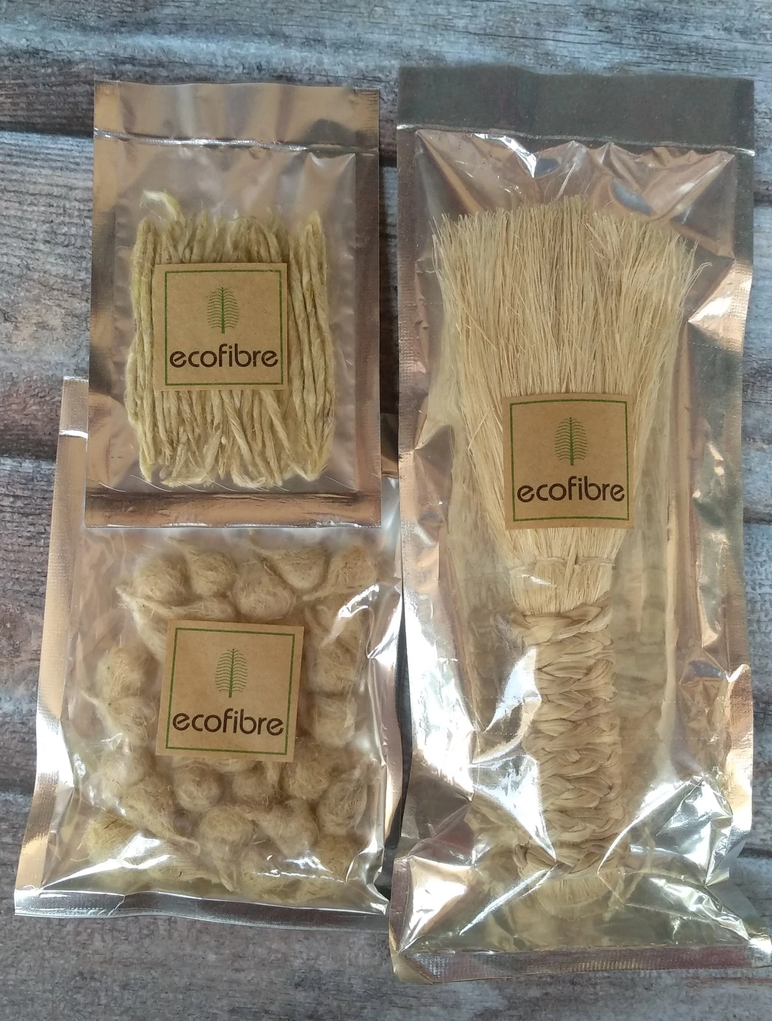 Combo pack - Banana Fibre Wicks 2 packs (बाती) + Broom (Picchi-पिच्ची)
