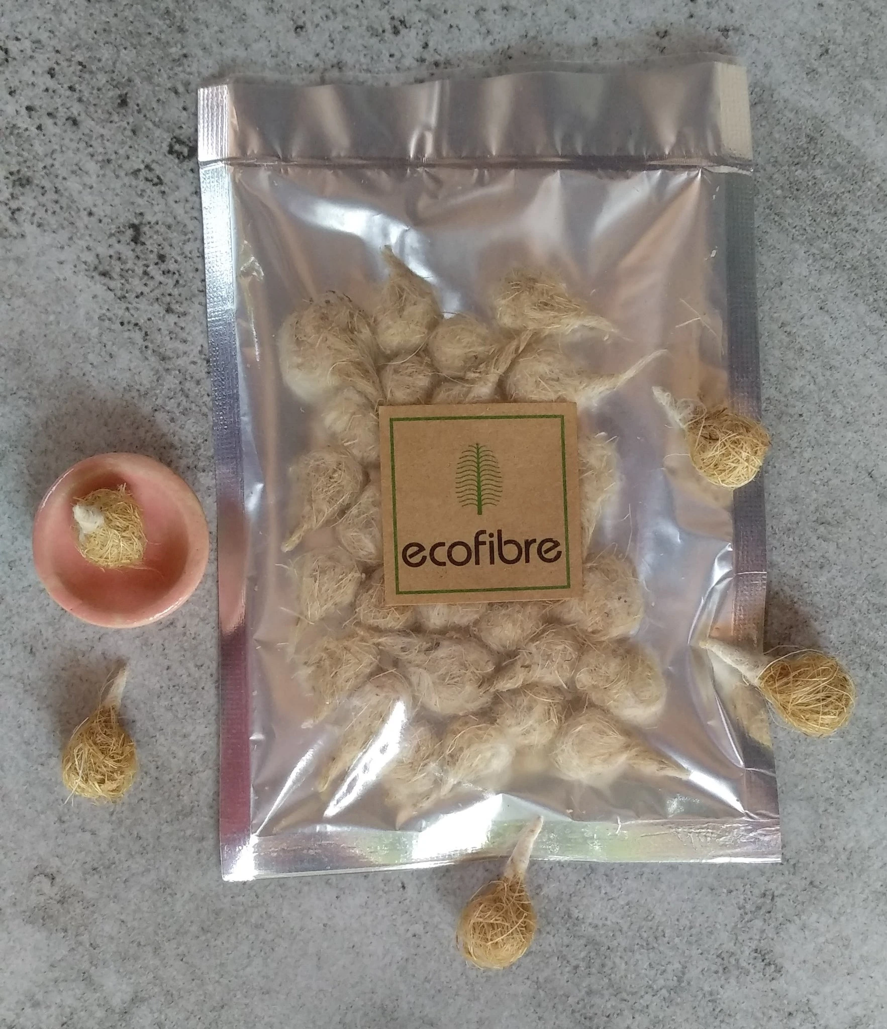 Combo pack - Banana Fibre Wicks 2 packs (बाती) + Broom (Picchi-पिच्ची)