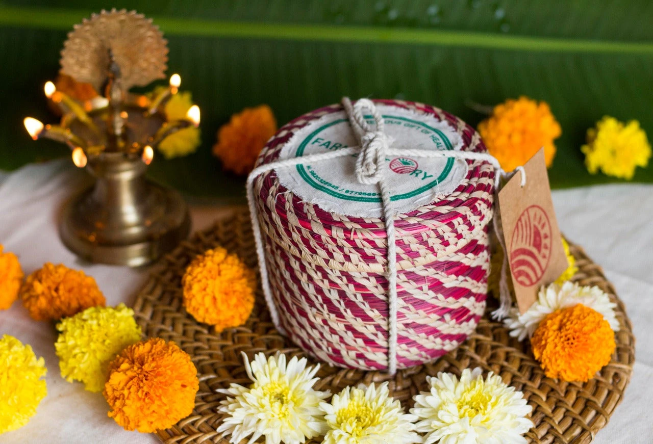 Sabai Basket (Small) with Desi Gir Cow Ghee 250 ml
